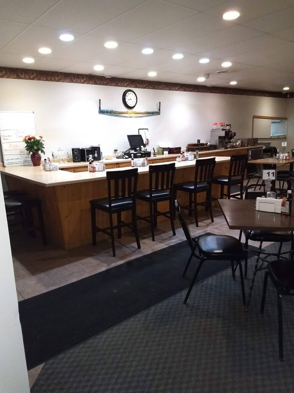 Melissas Amberg Cafe | restaurant | 15087 Dutton Rd, Amberg, WI 54102, USA | 7157595304 OR +1 715-759-5304