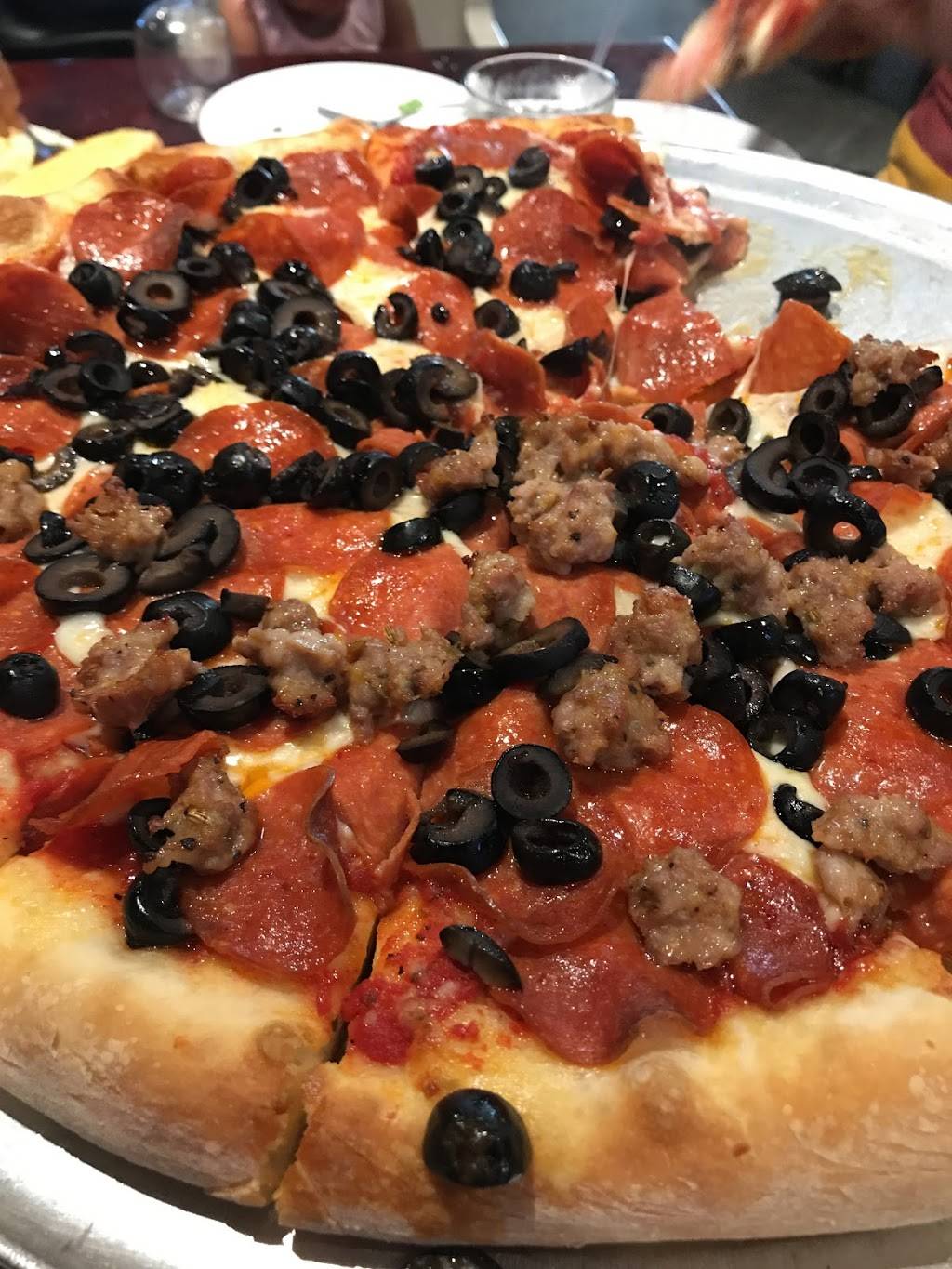 Jojos Pizza Kitchen | restaurant | 6237 Pats Ranch Road, Mira Loma, CA 91752, USA | 9517345656 OR +1 951-734-5656