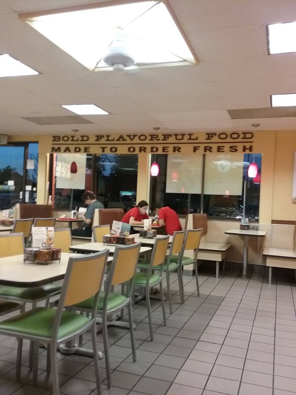 Del Taco | meal takeaway | 1941 N Placentia Ave, Fullerton, CA 92831, USA | 7149933780 OR +1 714-993-3780