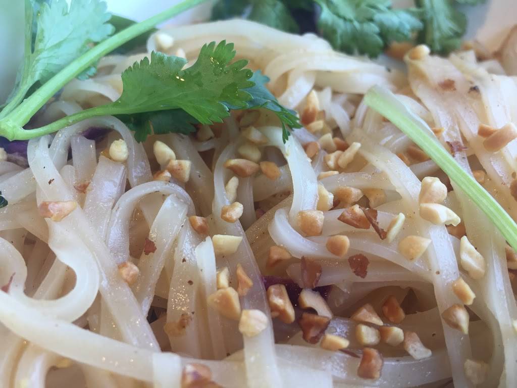 Noodles and Company | restaurant | 2019 S Naperville Rd, Wheaton, IL 60187, USA | 6302210011 OR +1 630-221-0011