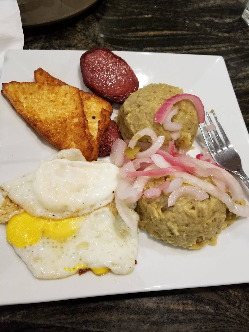 El Conde Nuevo | restaurant | 3734, 4139 Broadway, New York, NY 10033, USA | 2127813231 OR +1 212-781-3231