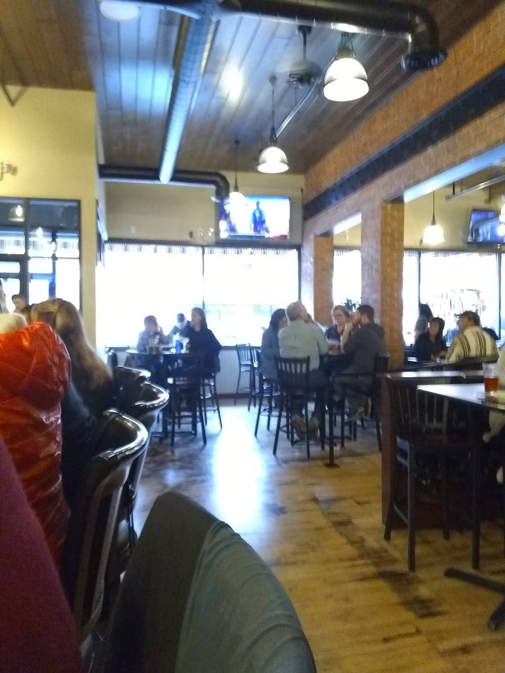 Landmark Taphouse and Grille | restaurant | 21 N Main St, Three Rivers, MI 49093, USA | 2698583066 OR +1 269-858-3066