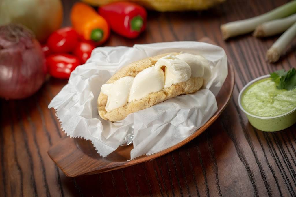 Gusticos Bistro | restaurant | 2249 W Hillsboro Blvd, Deerfield Beach, FL 33442, USA | 9544820823 OR +1 954-482-0823