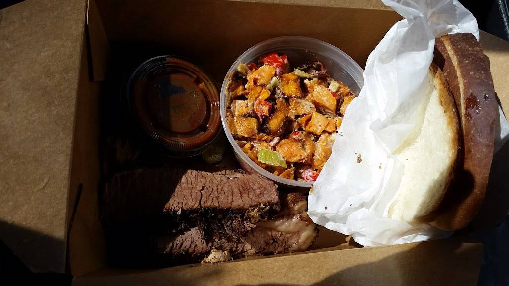 The Butchers Pantry | restaurant | 33475 Station St, Solon, OH 44139, USA | 4409990990 OR +1 440-999-0990