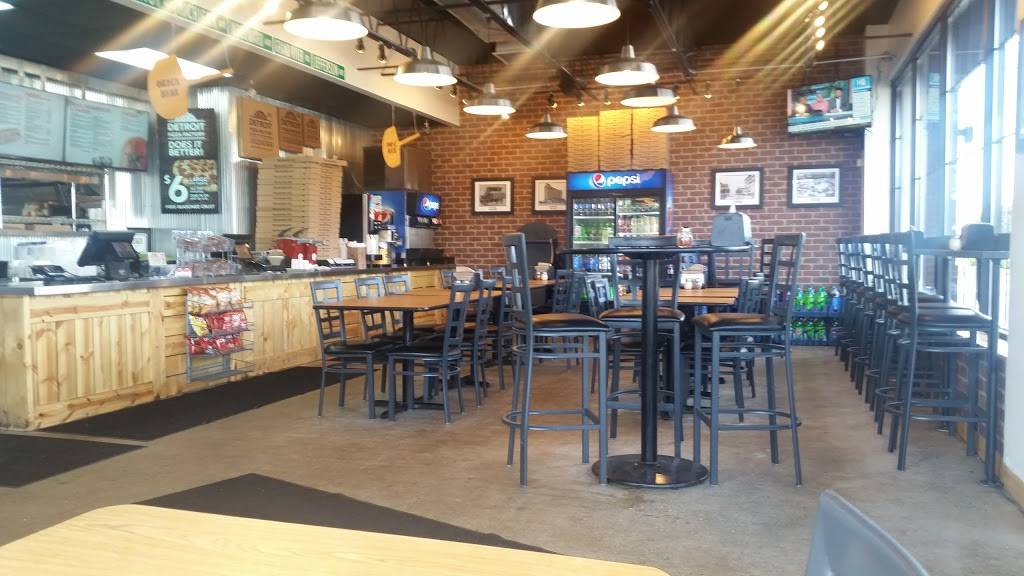 Detroit Pizza Factory | restaurant | 8471 N Telegraph Rd, Dearborn Heights, MI 48127, USA | 3132783355 OR +1 313-278-3355