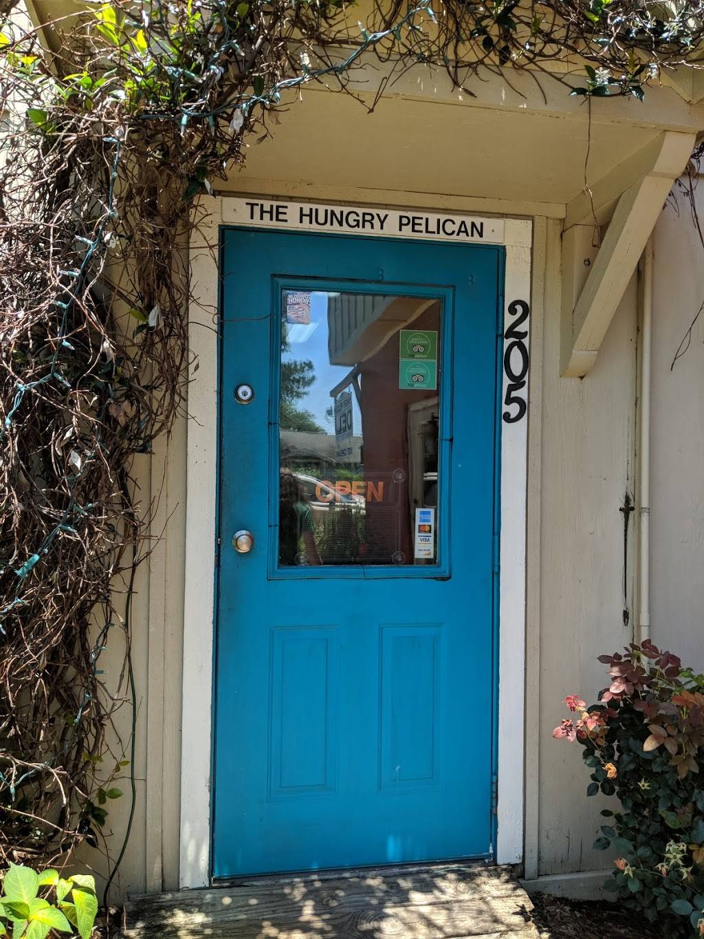 The Hungry Pelican | restaurant | 205 Budleigh St, Manteo, NC 27954, USA | 2524739303 OR +1 252-473-9303