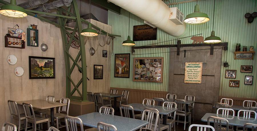 Smokejumpers Grill | restaurant | 1313 S, Disneyland Dr, Anaheim, CA 92802, USA | 7147813463 OR +1 714-781-3463