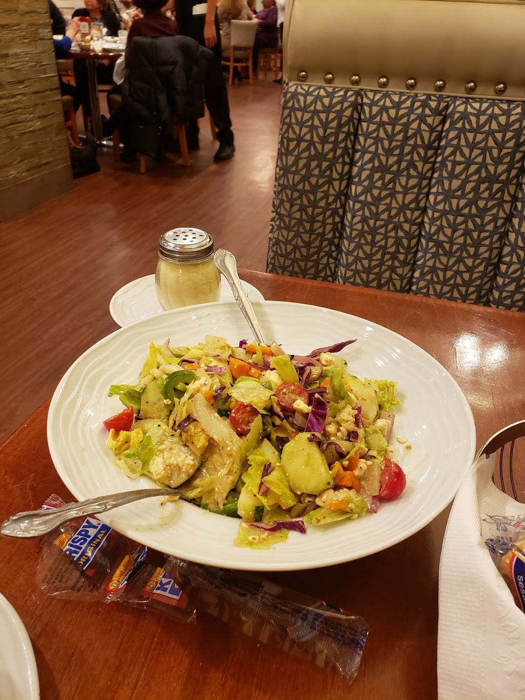 Towers on the Green Restaurant and Venue | restaurant | 272-48 Grand Central Pkwy, Queens, NY 11005, USA | 7188798920 OR +1 718-879-8920