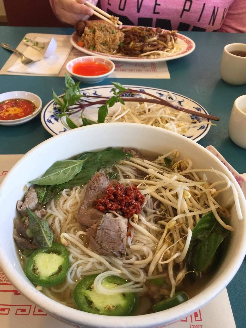 Pho Anh Trang Restaurant | restaurant | 3633 Eastern Ave SE, Grand Rapids, MI 49508, USA | 6162469966 OR +1 616-246-9966