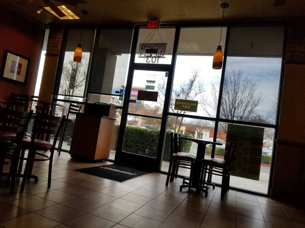 Subway | restaurant | 5673 E Kings Canyon Rd, Fresno, CA 93727, USA | 5592526775 OR +1 559-252-6775