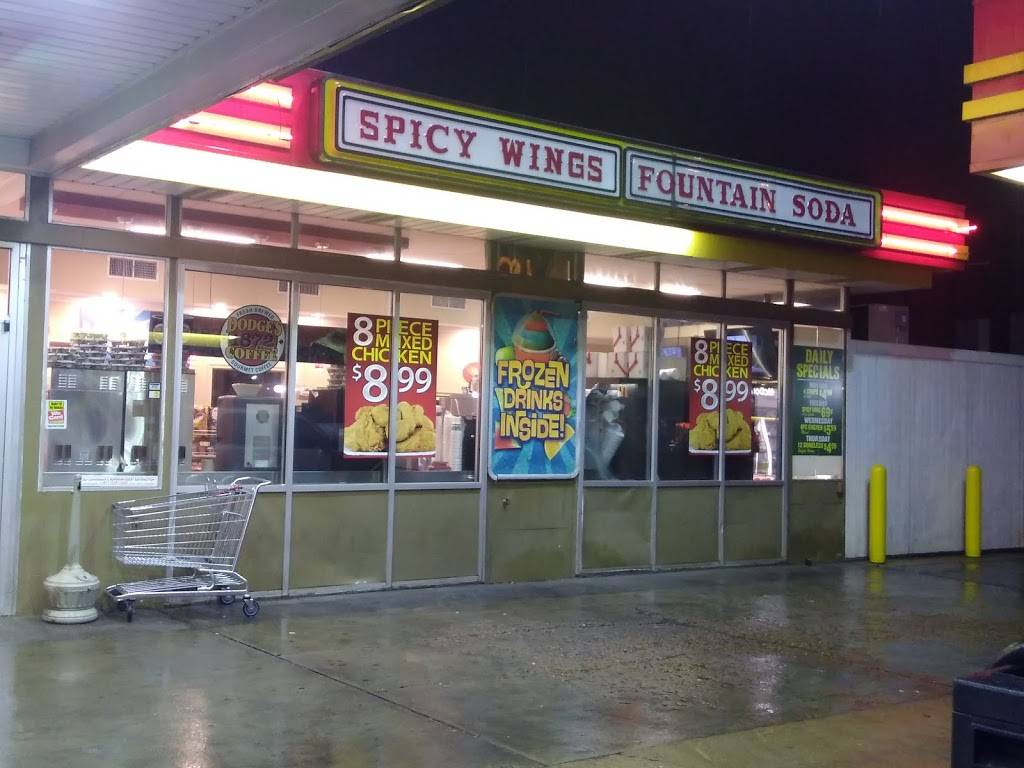 Dodges | restaurant | 104 MS-15, Ripley, MS 38663, USA | 6628379106 OR +1 662-837-9106