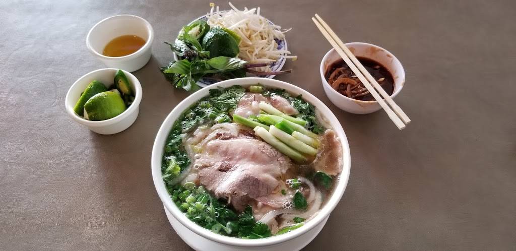 TD Seafood Pho House | restaurant | 1028 Manhattan Blvd, Harvey, LA 70058, USA | 5043021727 OR +1 504-302-1727