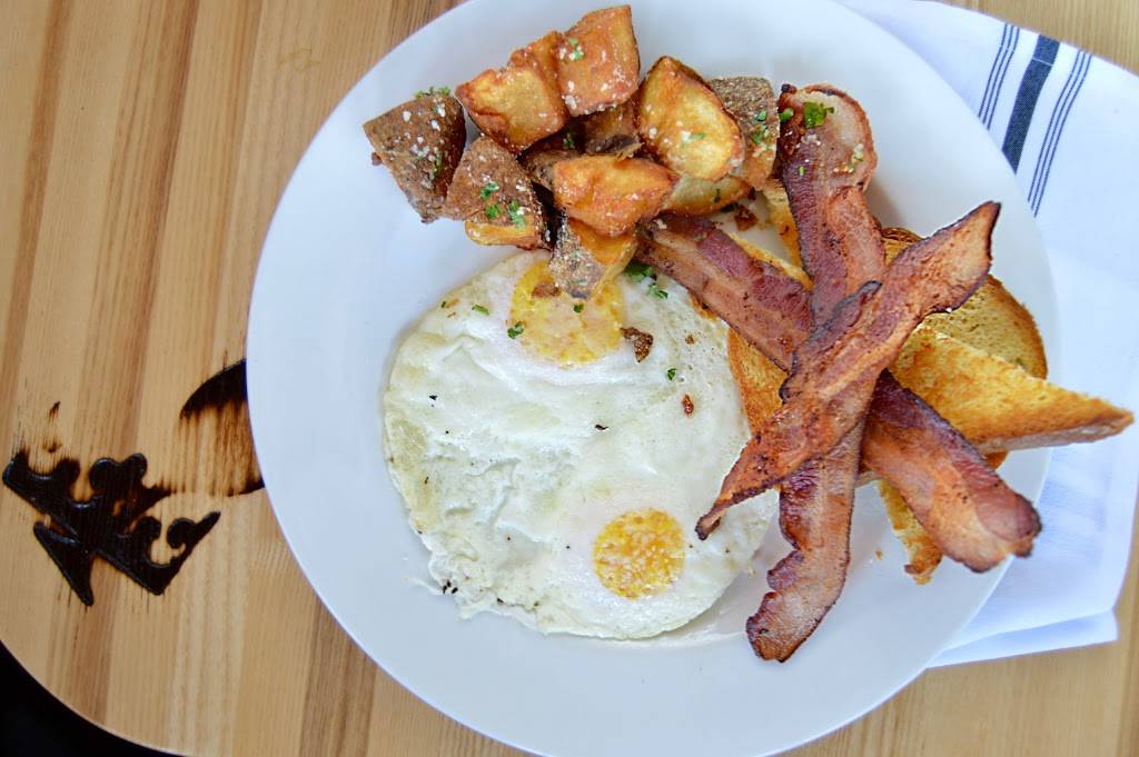 Louies Wine Dive | restaurant | 7100 Wornall Rd, Kansas City, MO 64114, USA | 8165695097 OR +1 816-569-5097