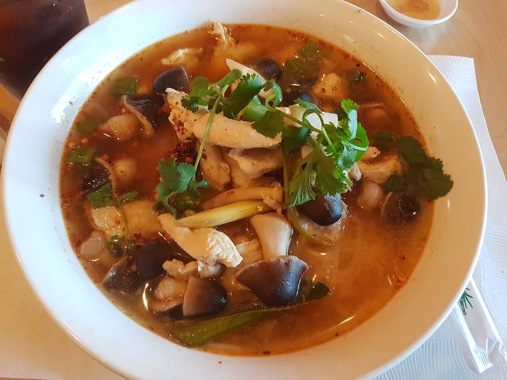 Chiang Mai Thai Restaurant | restaurant | 10895 Los Alamitos Blvd, Los Alamitos, CA 90720, USA | 5624934494 OR +1 562-493-4494