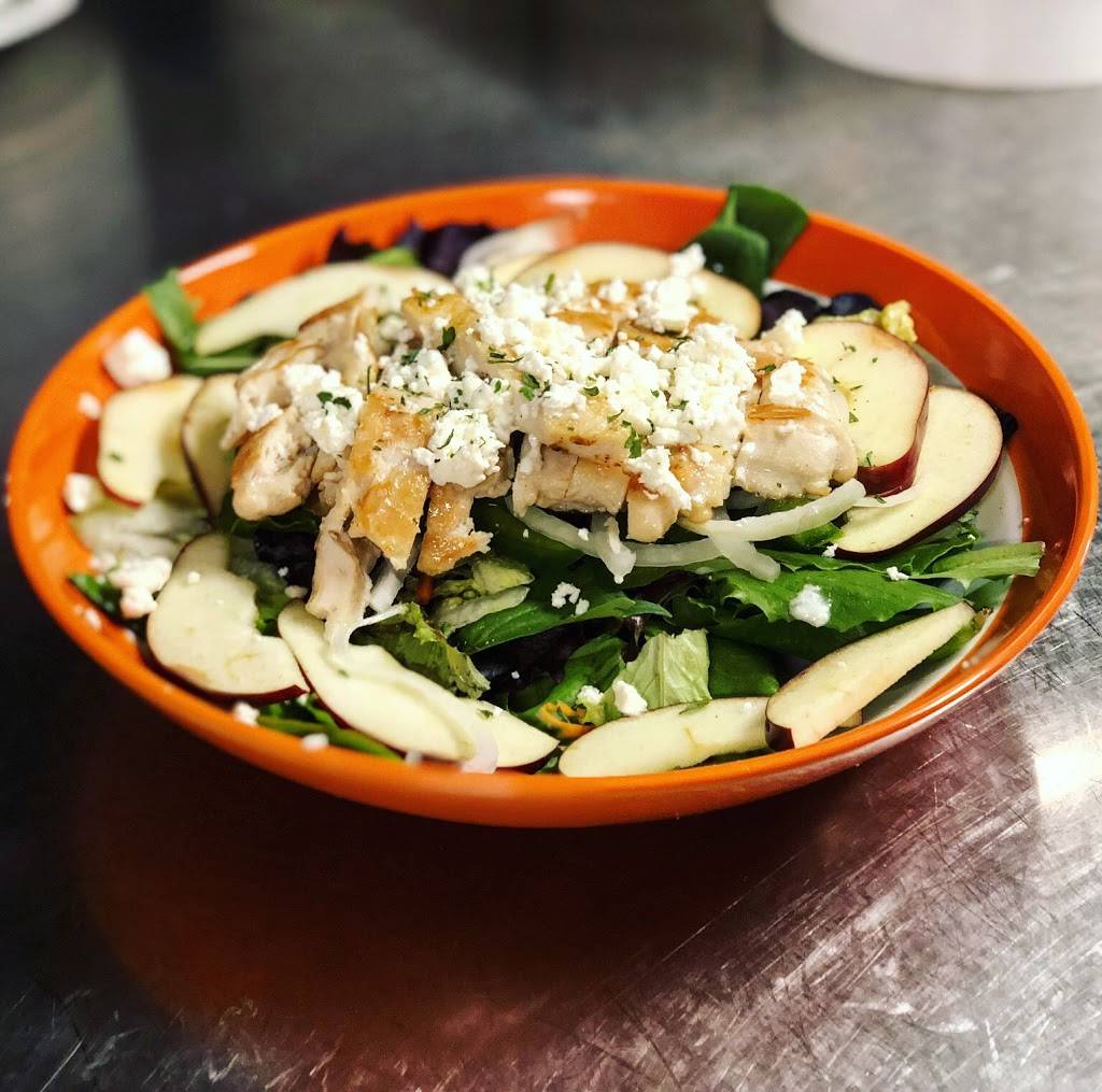 Jessicas Family Restaurant | restaurant | 140 W Main St, Whitewater, WI 53190, USA | 2624739890 OR +1 262-473-9890