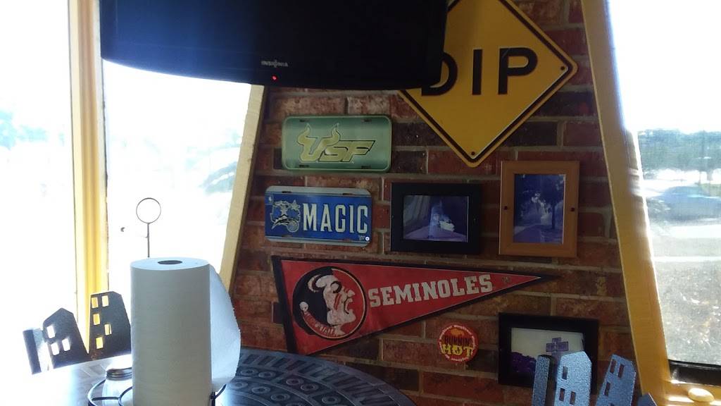 Pizza Hut | restaurant | 12540 US-301, Dade City, FL 33525, USA | 3525677791 OR +1 352-567-7791