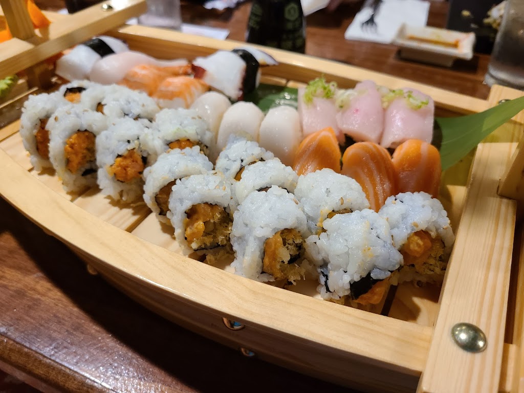 Tomo Japanese Restaurant | restaurant | 918 S Belt Hwy, St Joseph, MO 64507, USA | 8162323001 OR +1 816-232-3001