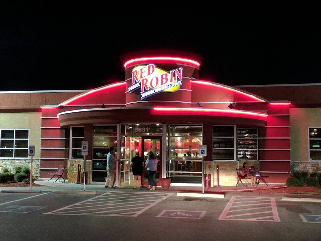 Red Robin Gourmet Burgers and Brews | restaurant | 5631 W Loop 1604 N, San Antonio, TX 78253, USA | 2105098200 OR +1 210-509-8200