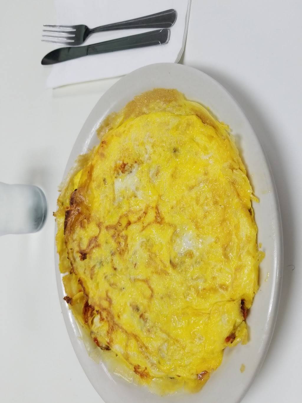 Johns Grill Coney Island | restaurant | 10534 W Chicago, Detroit, MI 48204, USA | 3139335733 OR +1 313-933-5733