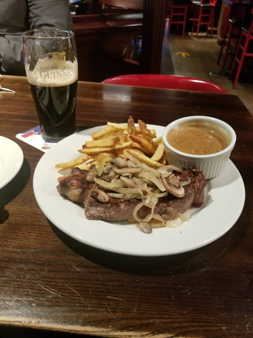 Saints & Sinners | restaurant | 59-21 Roosevelt Ave, Woodside, NY 11377, USA | 7183963268 OR +1 718-396-3268