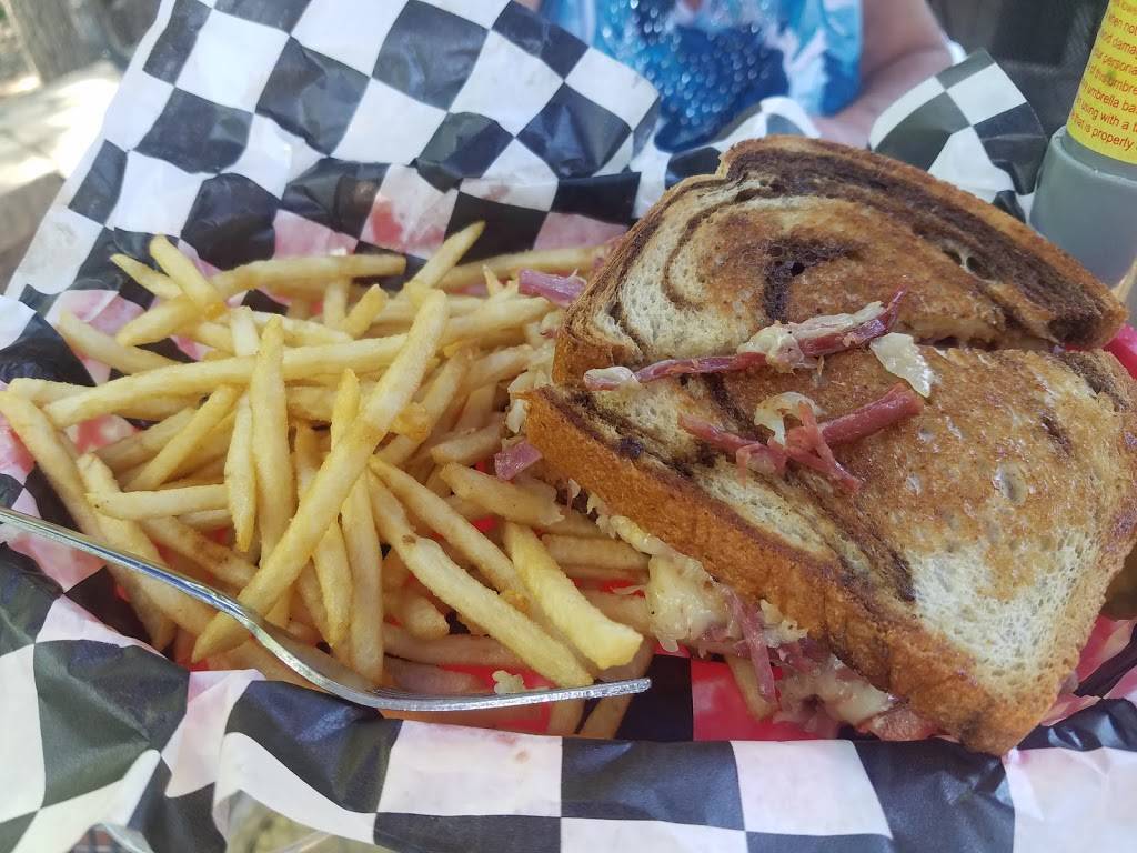 Brookside Bar & Grill | restaurant | 140 Judd St, Marine on St Croix, MN 55047, USA | 6514331112 OR +1 651-433-1112