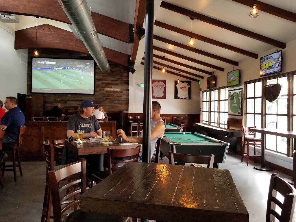 Pitchers Sports Bar | restaurant | 9920 Carmel Mountain Rd, San Diego, CA 92129, USA | 8584843777 OR +1 858-484-3777