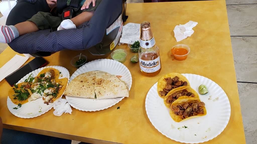 Tacos Don Cuco (Edgemere) | restaurant | 12430 Edgemere Blvd #204, El Paso, TX 79938, USA | 9159216333 OR +1 915-921-6333