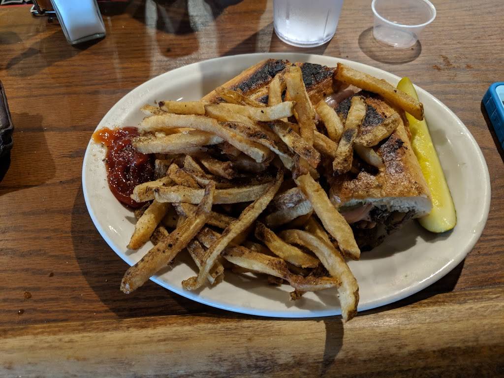 Eddies Place Restaurant | restaurant | 617 S Sharon Amity Rd, Charlotte, NC 28211, USA | 7044420147 OR +1 704-442-0147