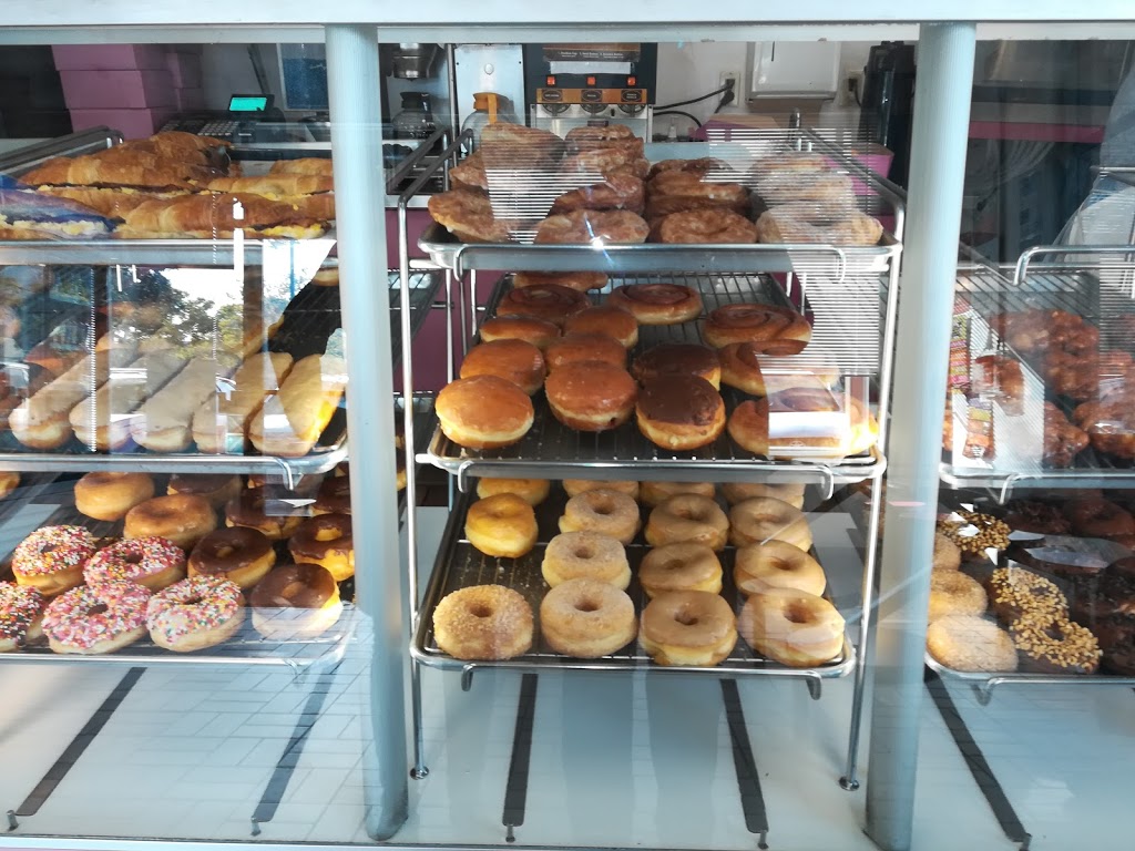 Freshh Donuts | bakery | 3810 Broad St # 4, San Luis Obispo, CA 93401, USA | 8057831244 OR +1 805-783-1244