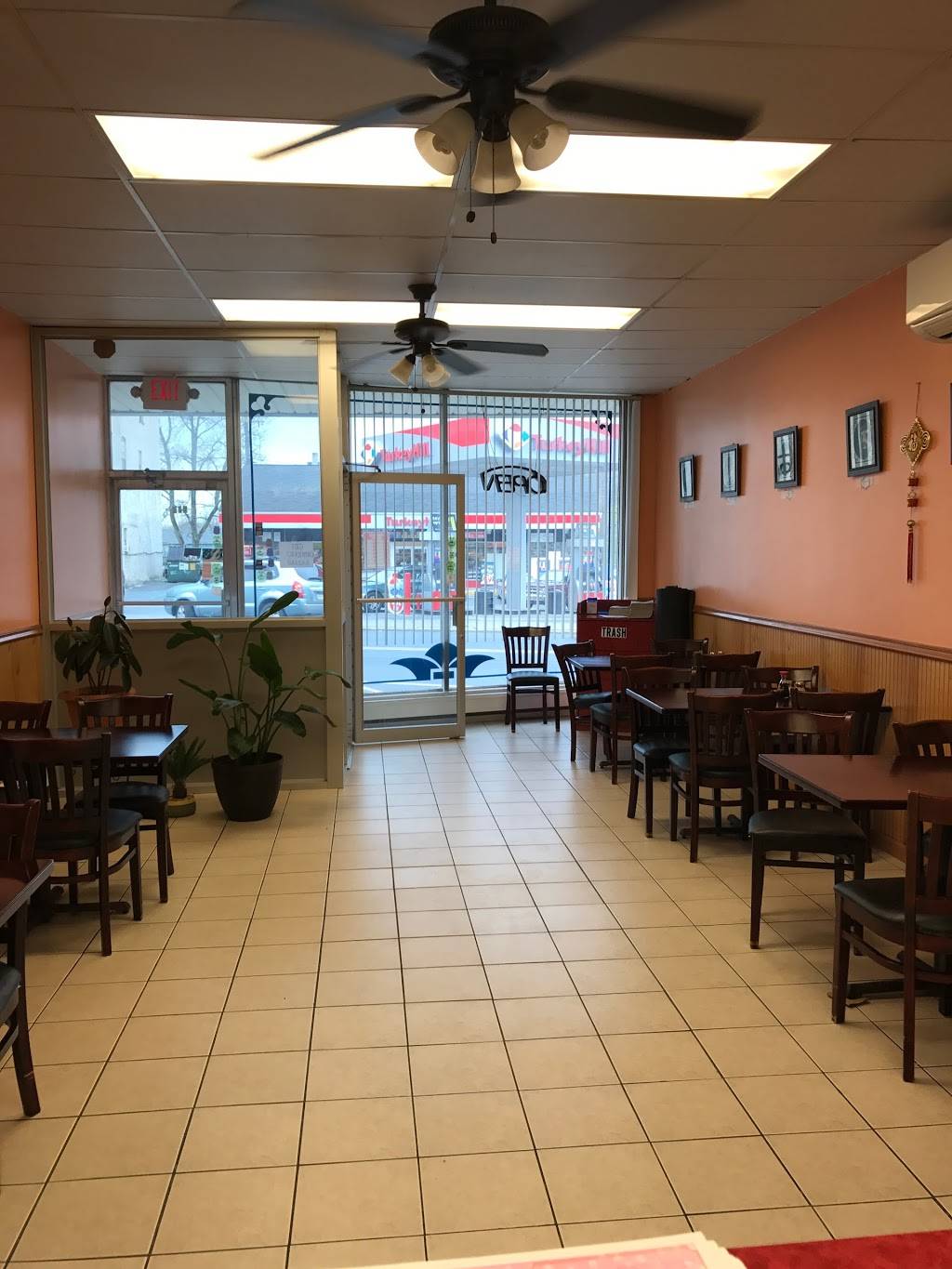 China Inn | restaurant | 619 Main St, Slatington, PA 18080, USA | 4846234949 OR +1 484-623-4949