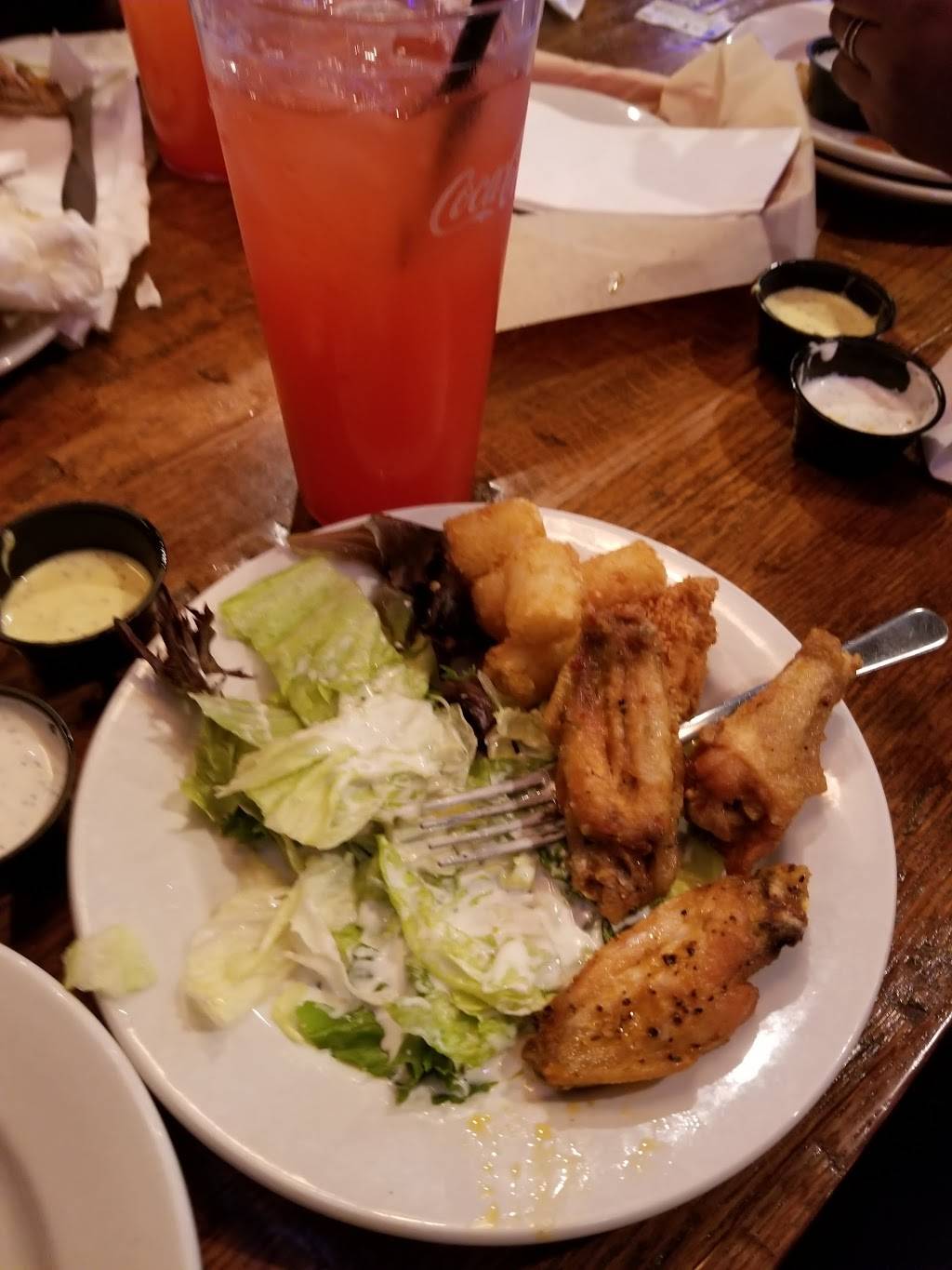 Wild Wing Cafe | restaurant | 36 Mill Rd, McDonough, GA 30253, USA | 7708982420 OR +1 770-898-2420