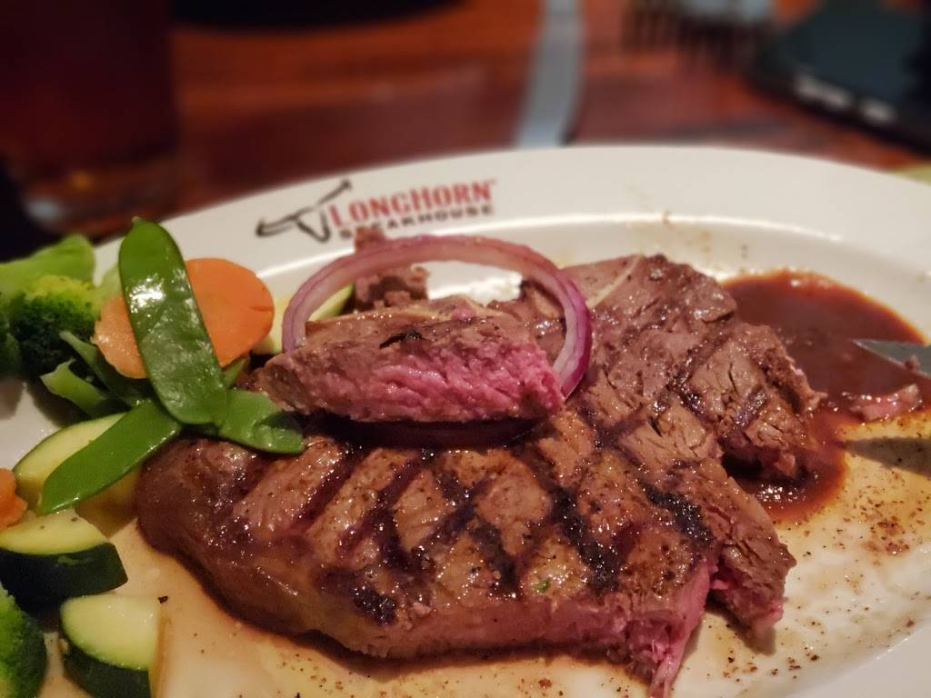 LongHorn Steakhouse | meal takeaway | 4801 U.S. 9, Howell, NJ 07731, USA | 7327302875 OR +1 732-730-2875