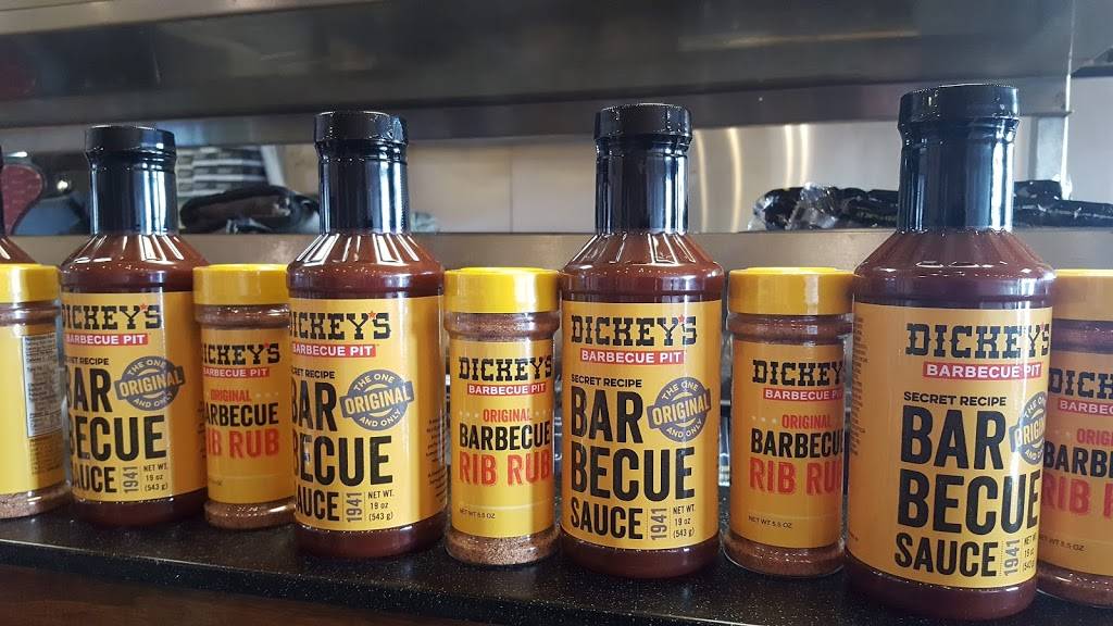Dickeys Barbecue Pit | restaurant | 5466 St Croix Trail, North Branch, MN 55056, USA | 6514007947 OR +1 651-400-7947