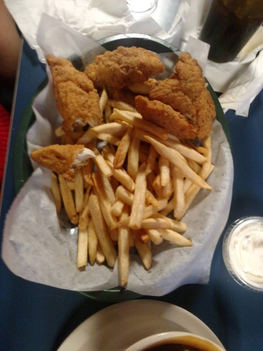 Woodys Place | restaurant | 124 N Midland St, Merrill, MI 48637, USA | 9896435565 OR +1 989-643-5565