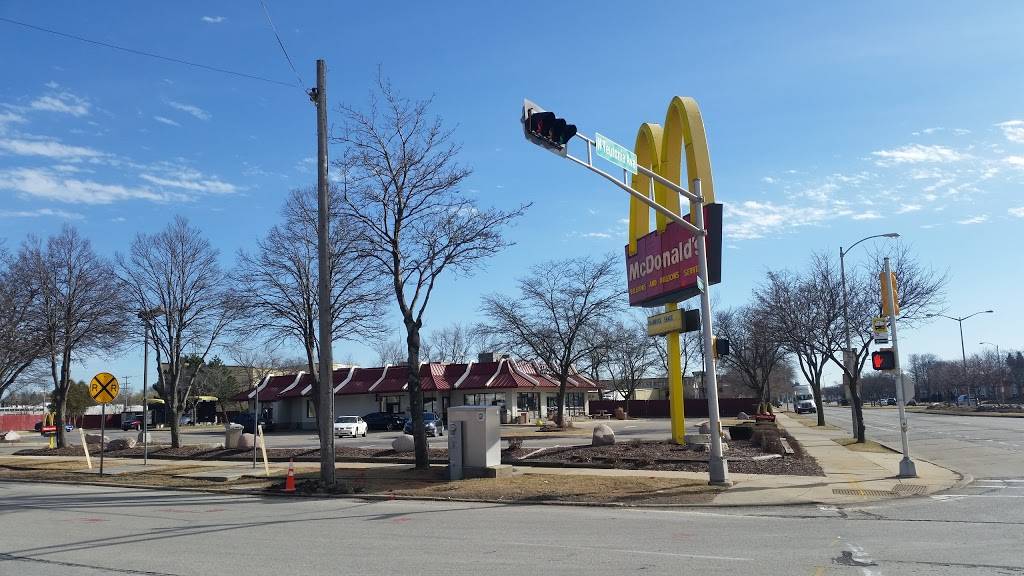 McDonalds | cafe | 7170 N Teutonia Ave, Milwaukee, WI 53209, USA | 4143526585 OR +1 414-352-6585