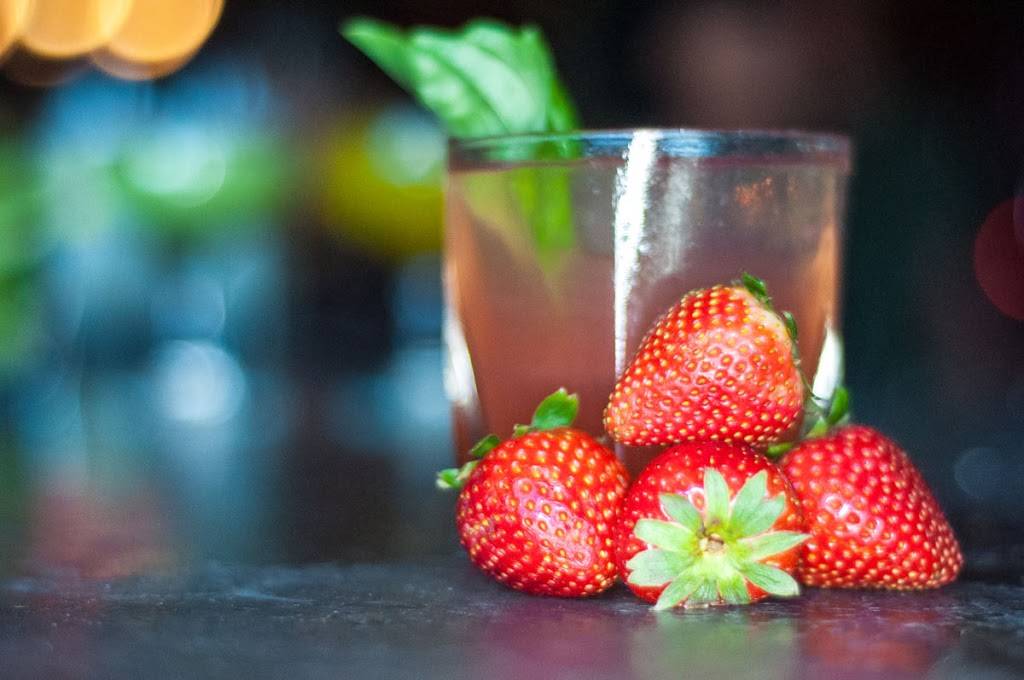 Brick & Bones | restaurant | 2713 Elm St, Dallas, TX 75226, USA | 4699146776 OR +1 469-914-6776