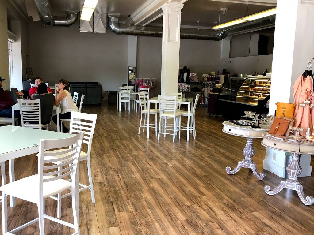 Mama’s Cafe | restaurant | 1059 G St, Reedley, CA 93654, USA | 5598968343 OR +1 559-896-8343