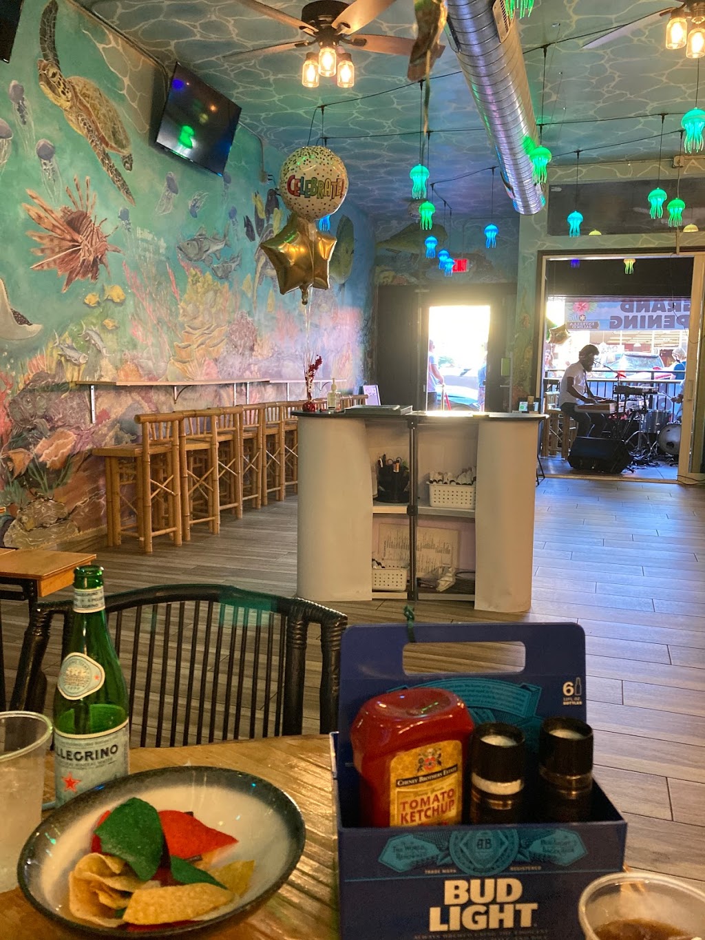 Fiesta Bar&Grill | restaurant | 837 E New Haven Ave, Melbourne, FL 32901, USA | 3213455865 OR +1 321-345-5865