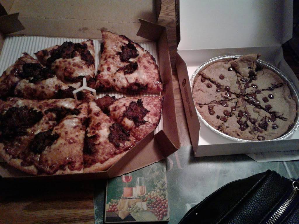 Pizza Hut Tower | restaurant | 7337 NW 4th Blvd, Gainesville, FL 32607, USA | 3523320032 OR +1 352-332-0032