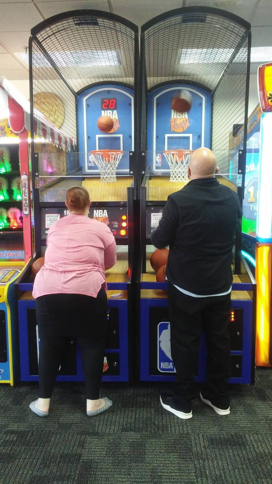 Chuck E. Cheeses | restaurant | 3601 Silverside Rd, Wilmington, DE 19810, USA | 3024784420 OR +1 302-478-4420