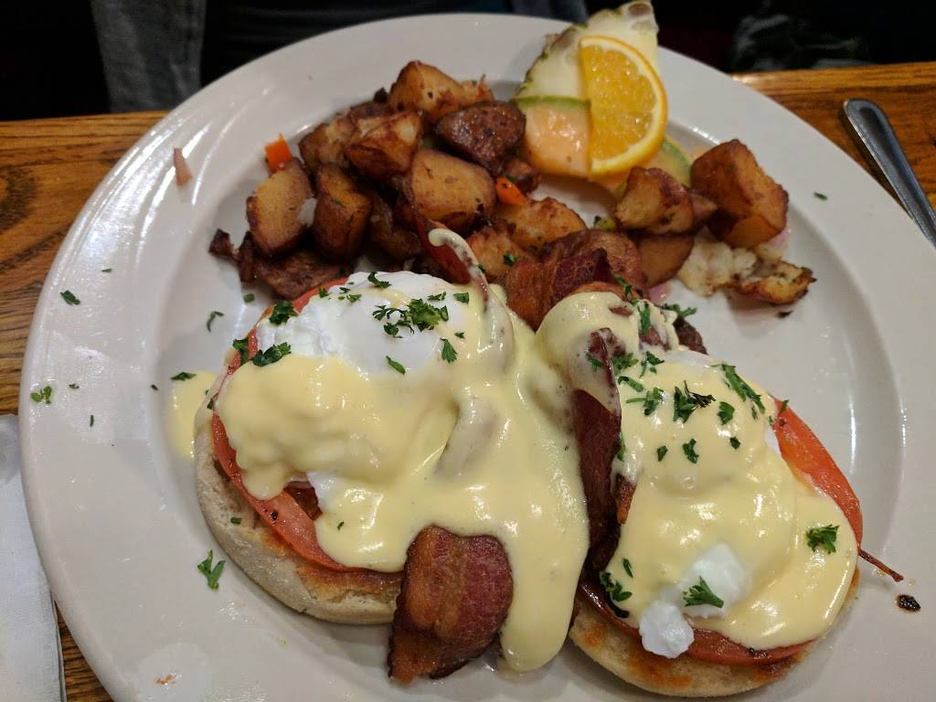 Lilys Seafood Grill & Brewery | restaurant | 410 S Washington Ave, Royal Oak, MI 48067, USA | 2485915459 OR +1 248-591-5459