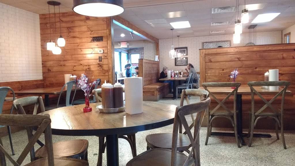 The Smokin Pig - Easley | restaurant | 701 S Pendleton St, Easley, SC 29640, USA | 8644425074 OR +1 864-442-5074