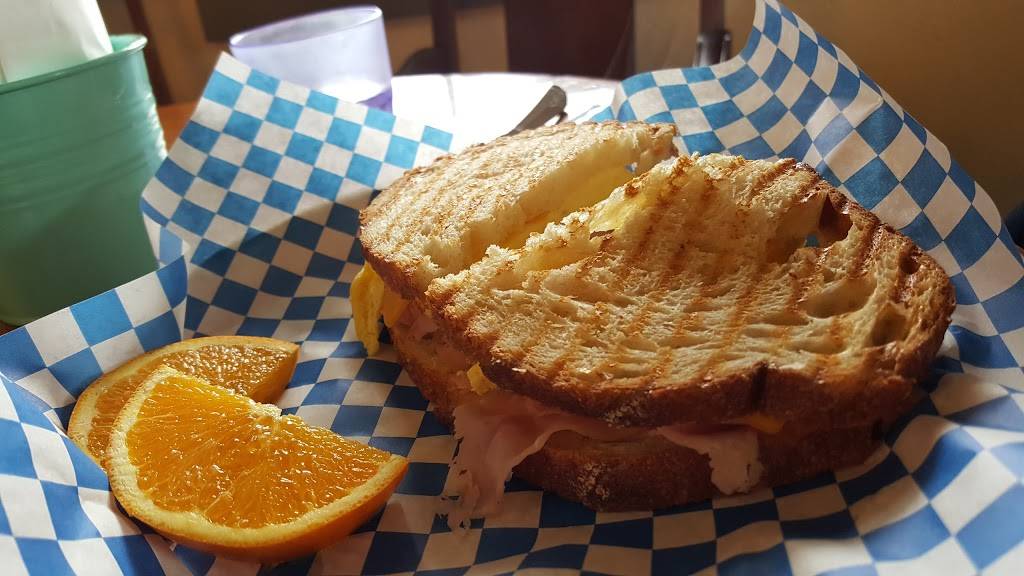 The South Store Cafe | cafe | 24485 SW Scholls Ferry Rd, Hillsboro, OR 97123, USA | 5036281920 OR +1 503-628-1920