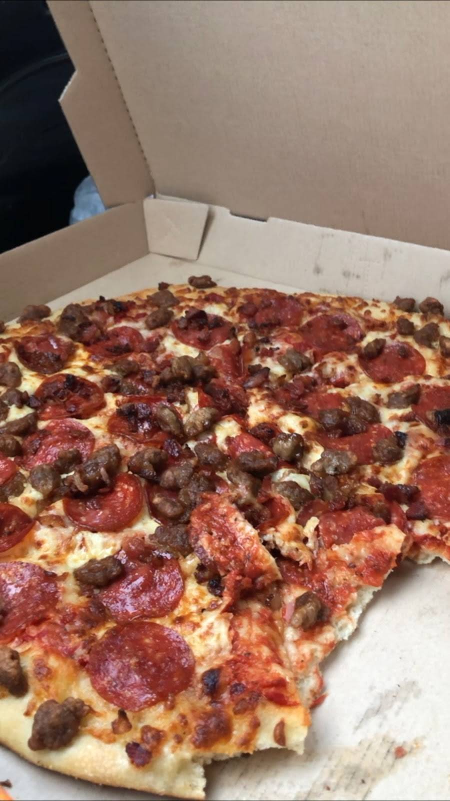 Little Caesars Pizza | meal takeaway | 5186 Highway 51 North, Senatobia, MS 38668, USA | 6625627005 OR +1 662-562-7005