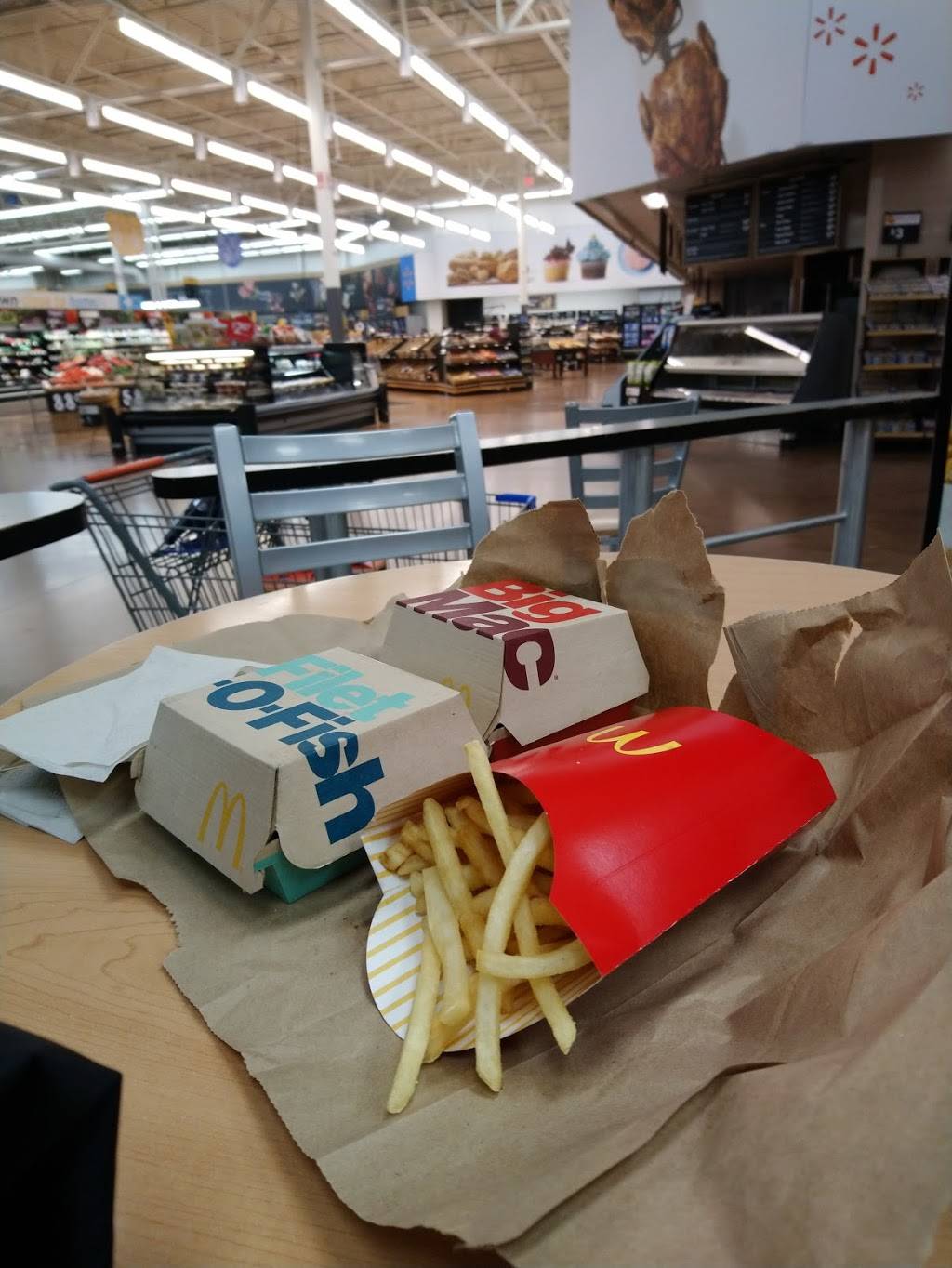 McDonalds | cafe | 3302 SE Military Dr, San Antonio, TX 78223, USA | 2103371100 OR +1 210-337-1100