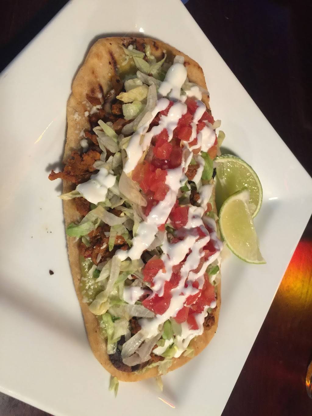 Tonys Tacos Downtown | restaurant | 105 W Front St, Bloomington, IL 61701, USA | 3098278226 OR +1 309-827-8226