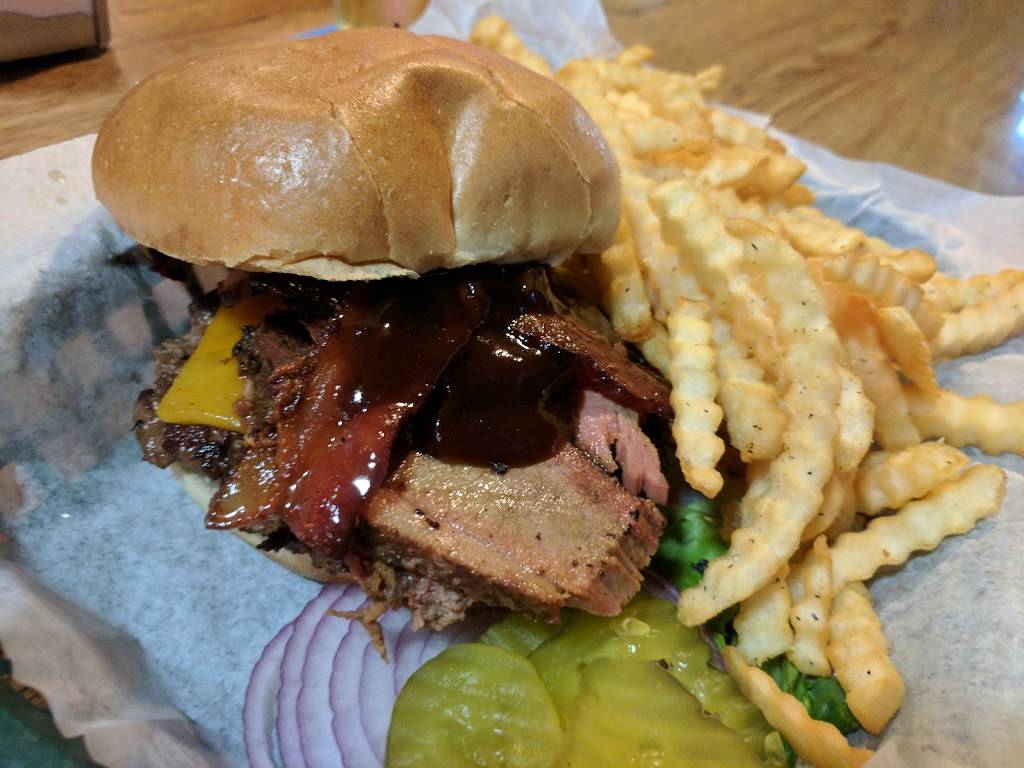 Dannys Bar & Grill | restaurant | 2007 N 72nd St, Omaha, NE 68134, USA | 4025545821 OR +1 402-554-5821