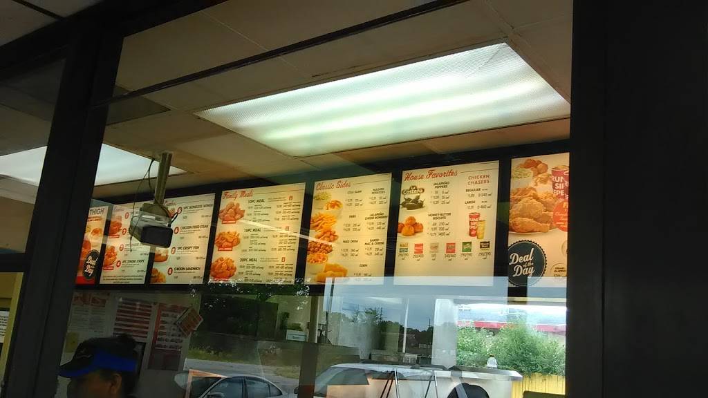 Churchs Chicken | restaurant | 1409 Broadway, Gary, IN 46407, USA | 2198863055 OR +1 219-886-3055