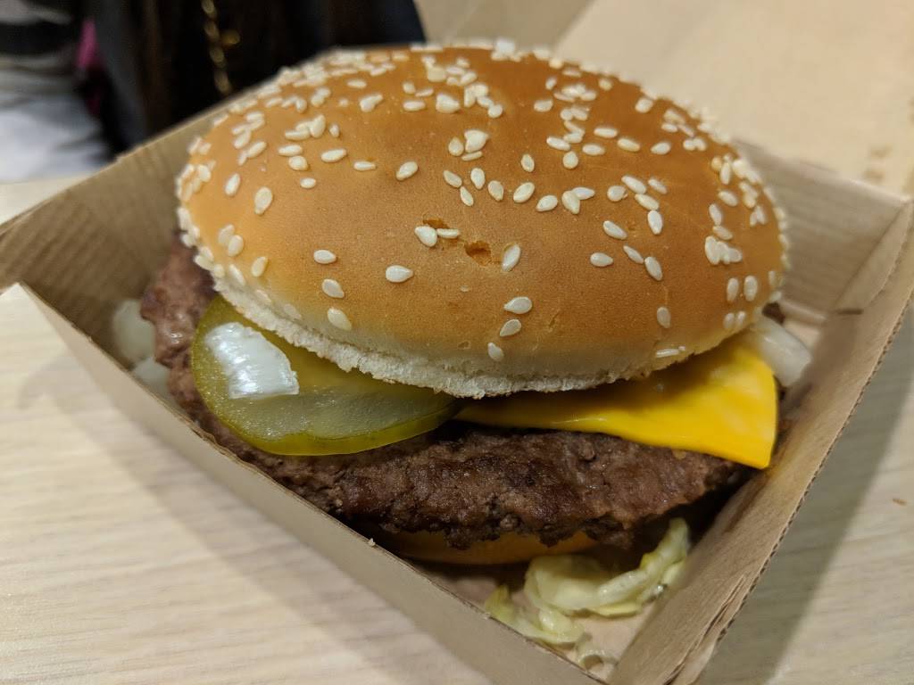 McDonalds | cafe | 195 N Queen St, Etobicoke, ON M9C 4Y1, Canada | 4166212952 OR +1 416-621-2952