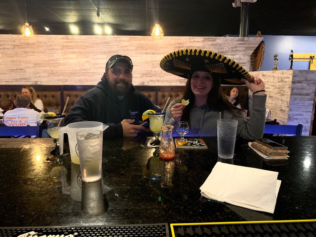 La Pa Mexican Bar & Grill | restaurant | 2216 S Baltimore St, Kirksville, MO 63501, USA | 6606658450 OR +1 660-665-8450